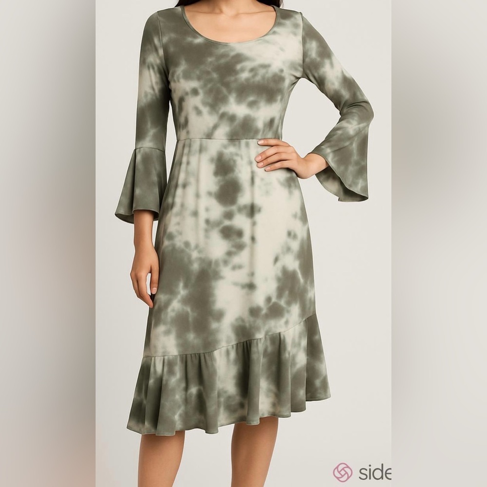 Reb. In J. 220 Festival Tie Dye Green SZ S  Feminine Romantic Boho Ruffle Dress